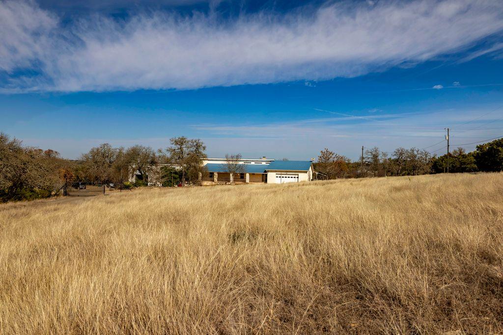 76 Indian Springs 302 — photo
