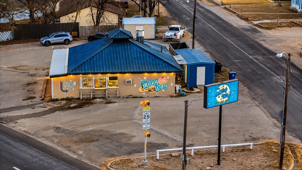 1619 Main St 33, Junction, TX 78028 — photo 2