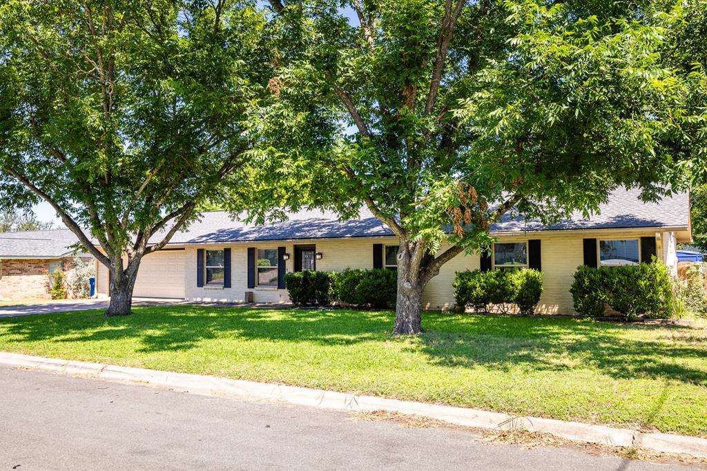 705 Overhill Dr 8 — photo