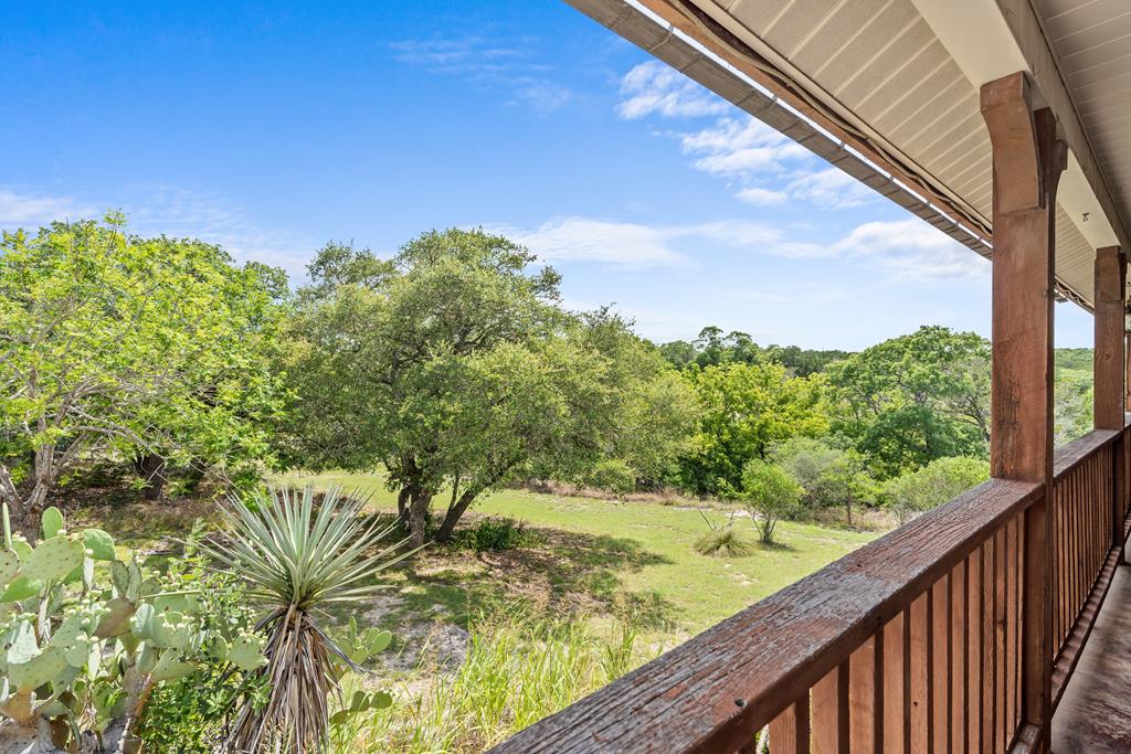320 Spicer Loop — photo