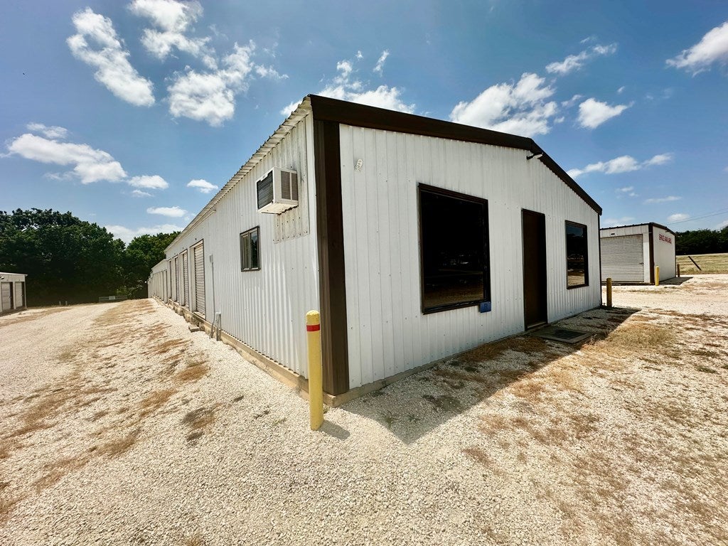 100 Skyview Dr, Ingram, TX 78025 — photo 2