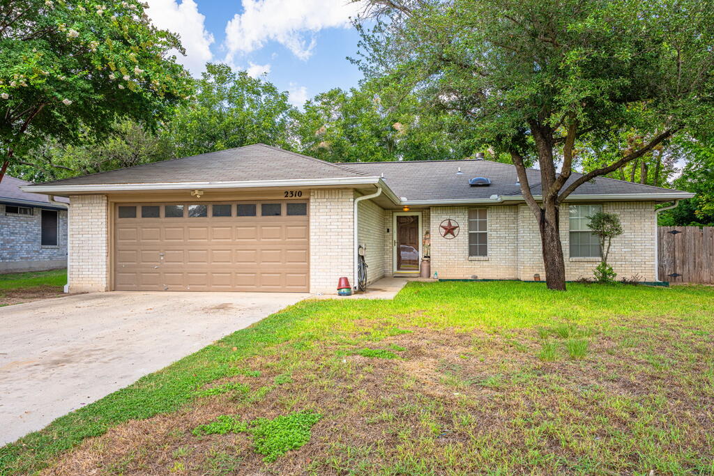 2310 Trails End 6 — photo