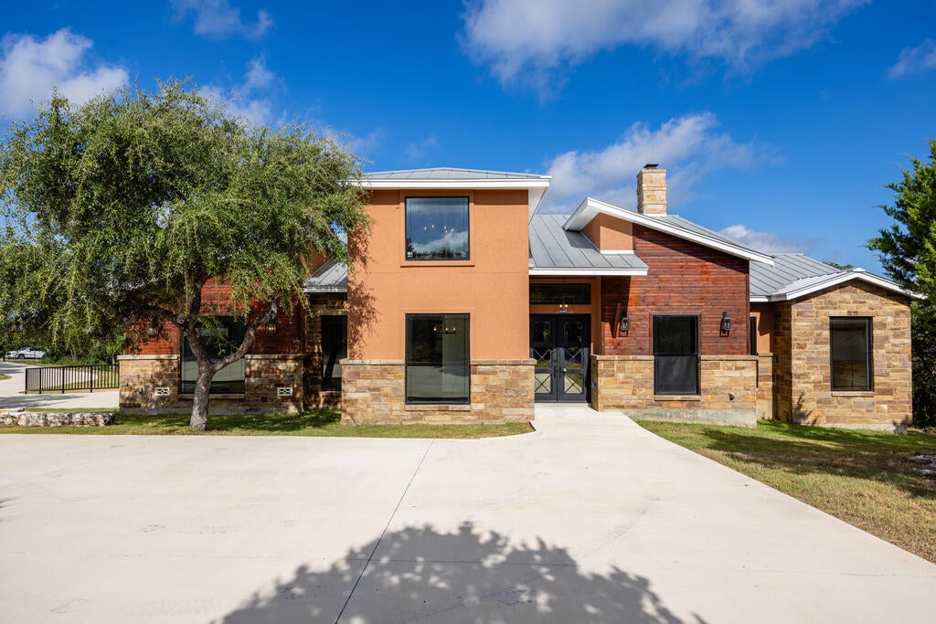 114 CR 2729 — photo