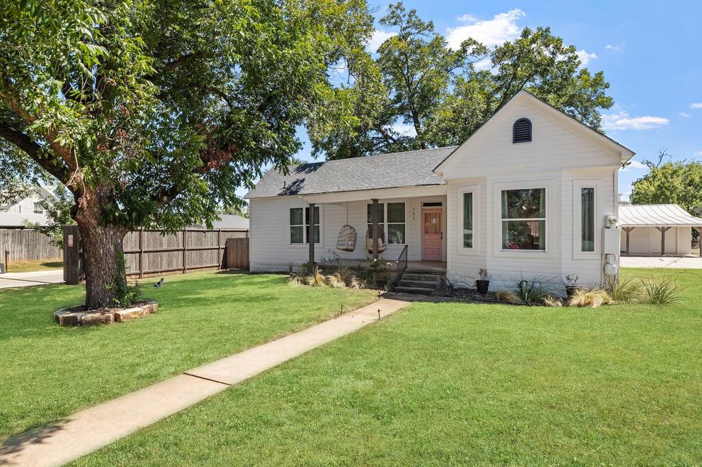 703 E Highway St 16Rr — photo