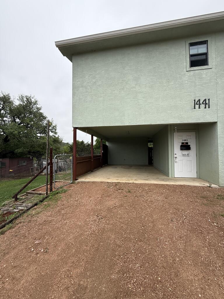 1441 Hidden Acres Rd — photo