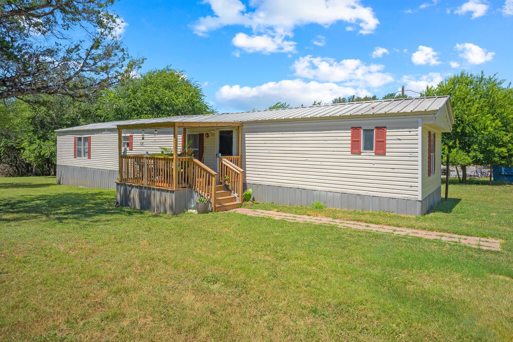 103 Deerfield — photo