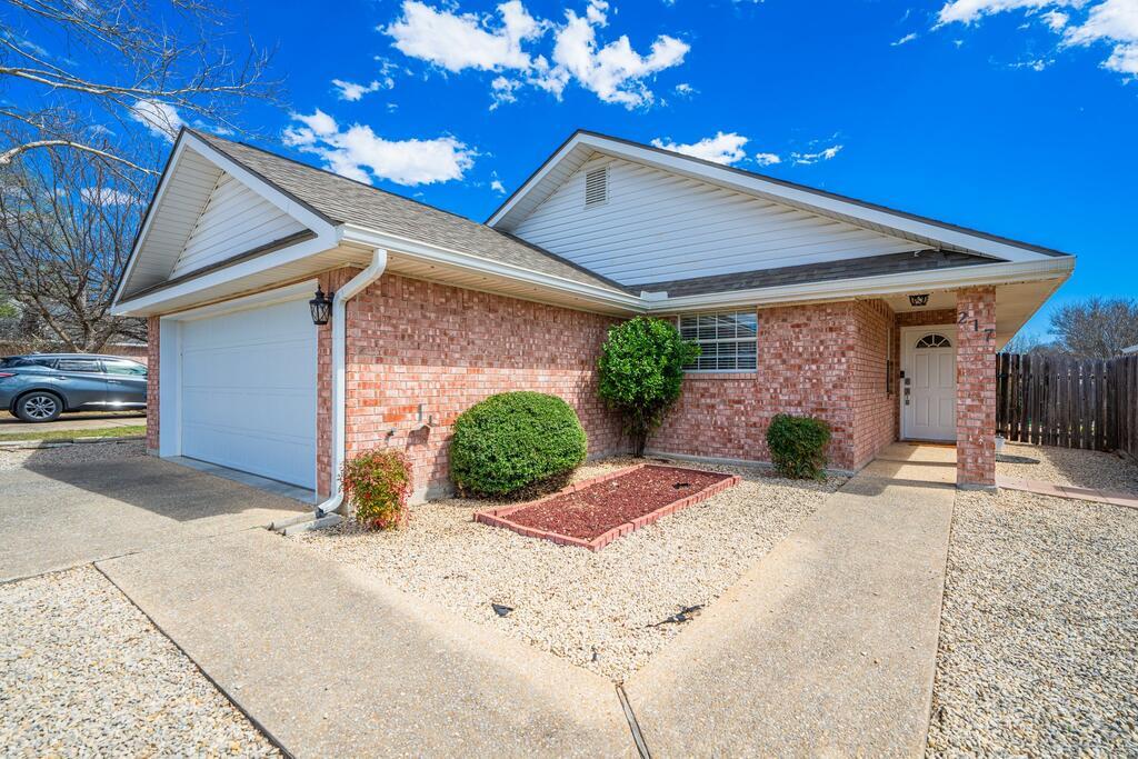 217 Coronado Circle 9 — photo