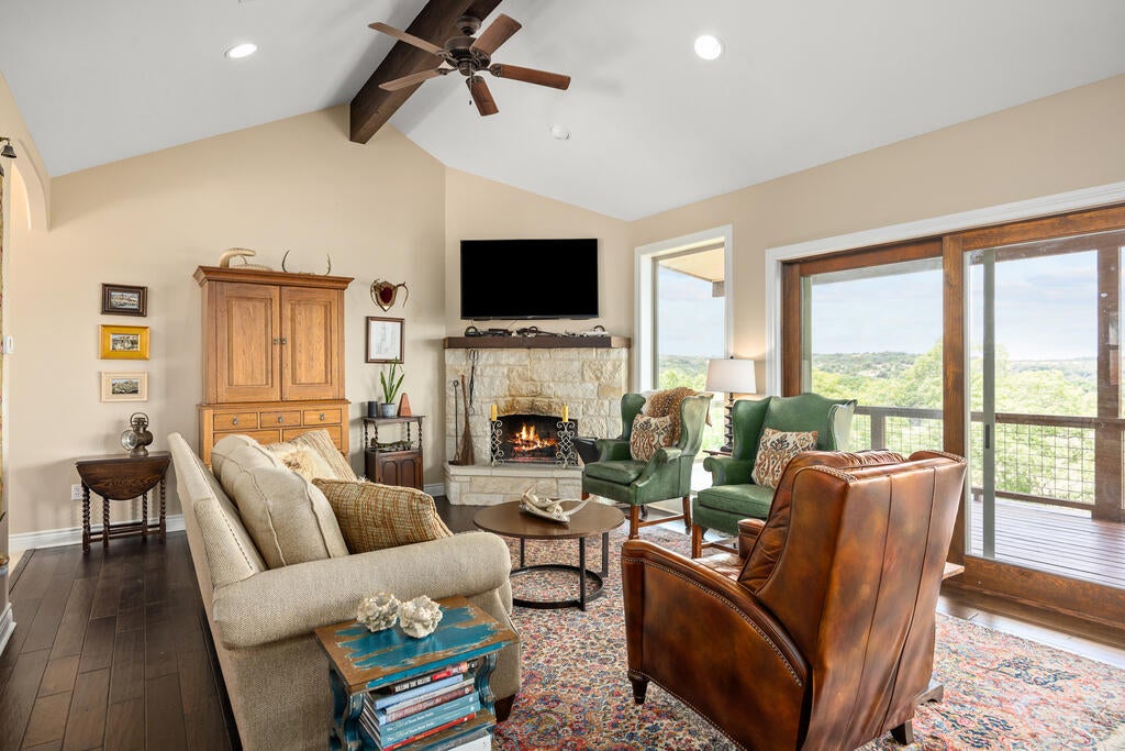 127 Robert E Lee Rd, Hunt, TX 78024 — photo 3