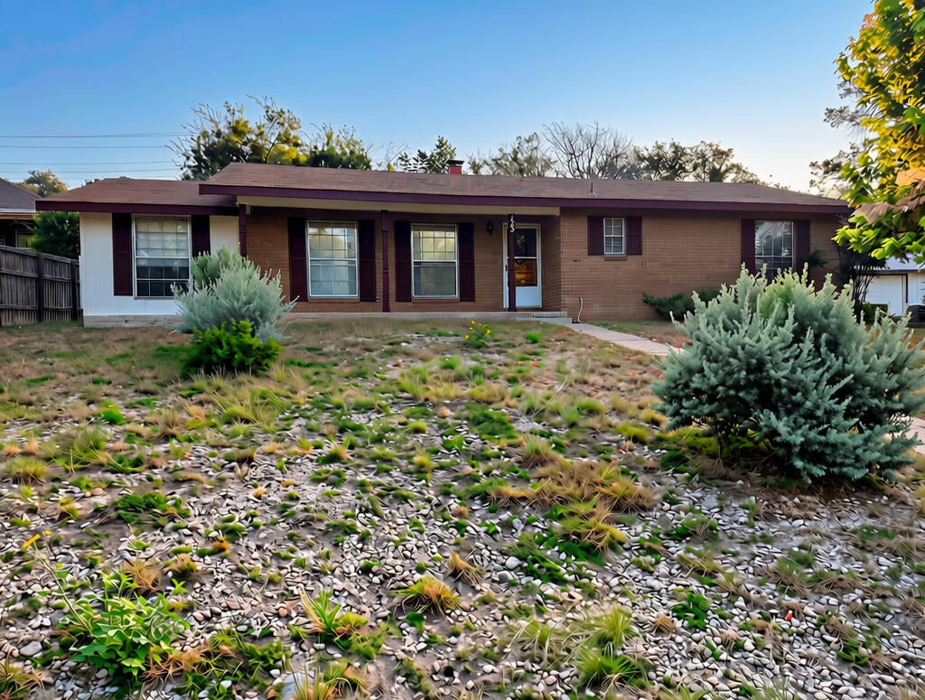 121/123 Poco Vista Dr S 15&16 — photo