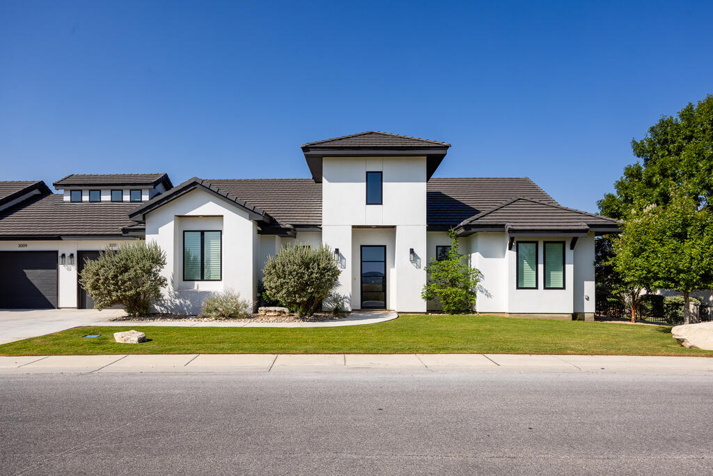 3011 Club House Rd 1 — photo