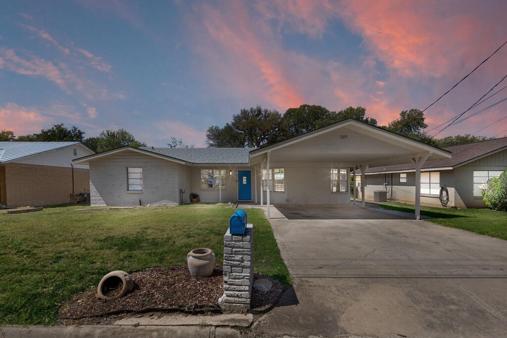 1107 Donna Kay Dr 4 — photo