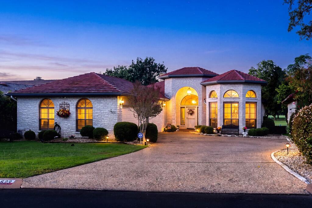 523 Oakland Hills Lane 11 — photo