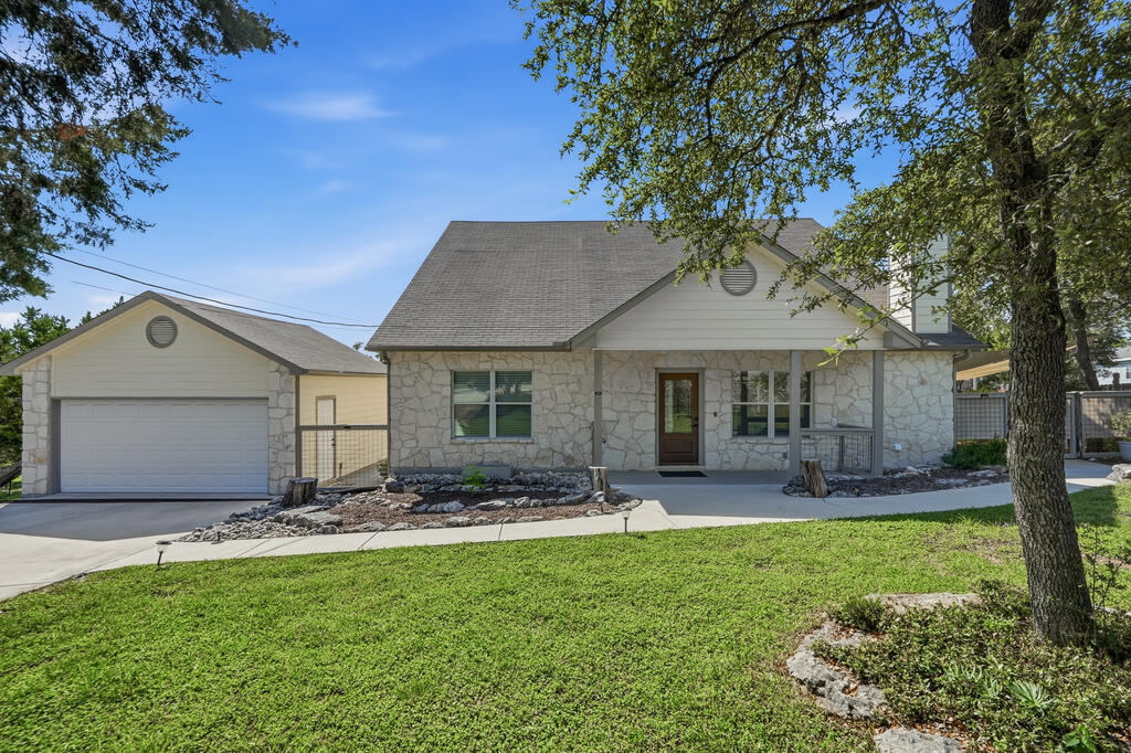 1620 Point View, Spring Branch, TX 78070 — photo 3