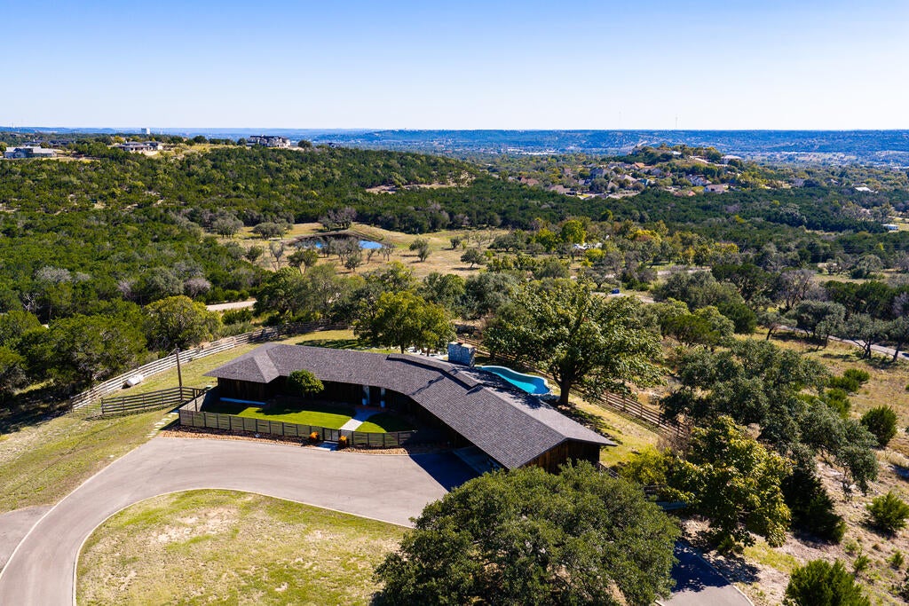 300 Doris Dr — photo