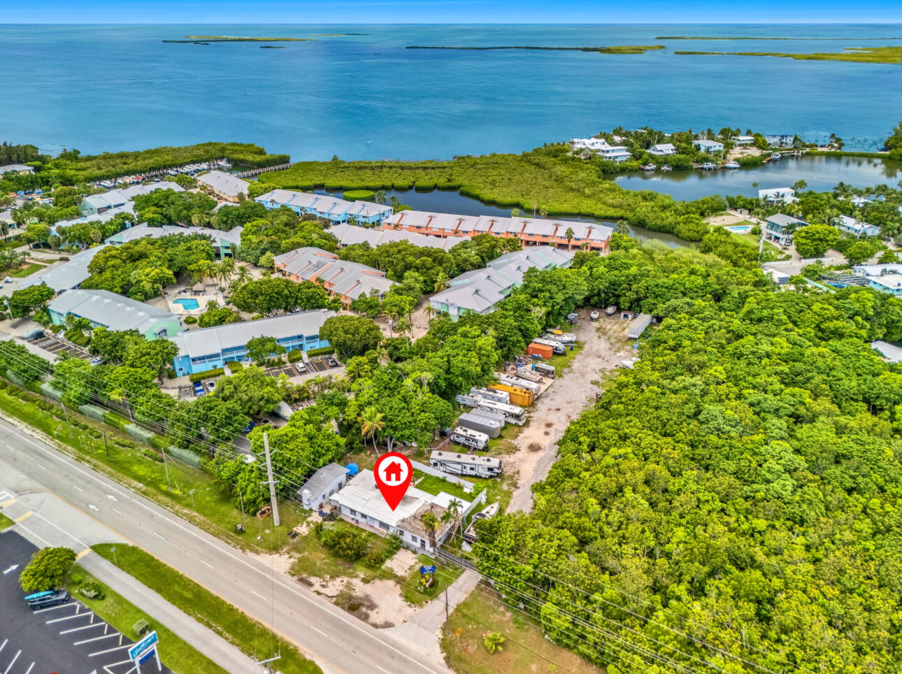98468 Overseas Highway 1 — photo