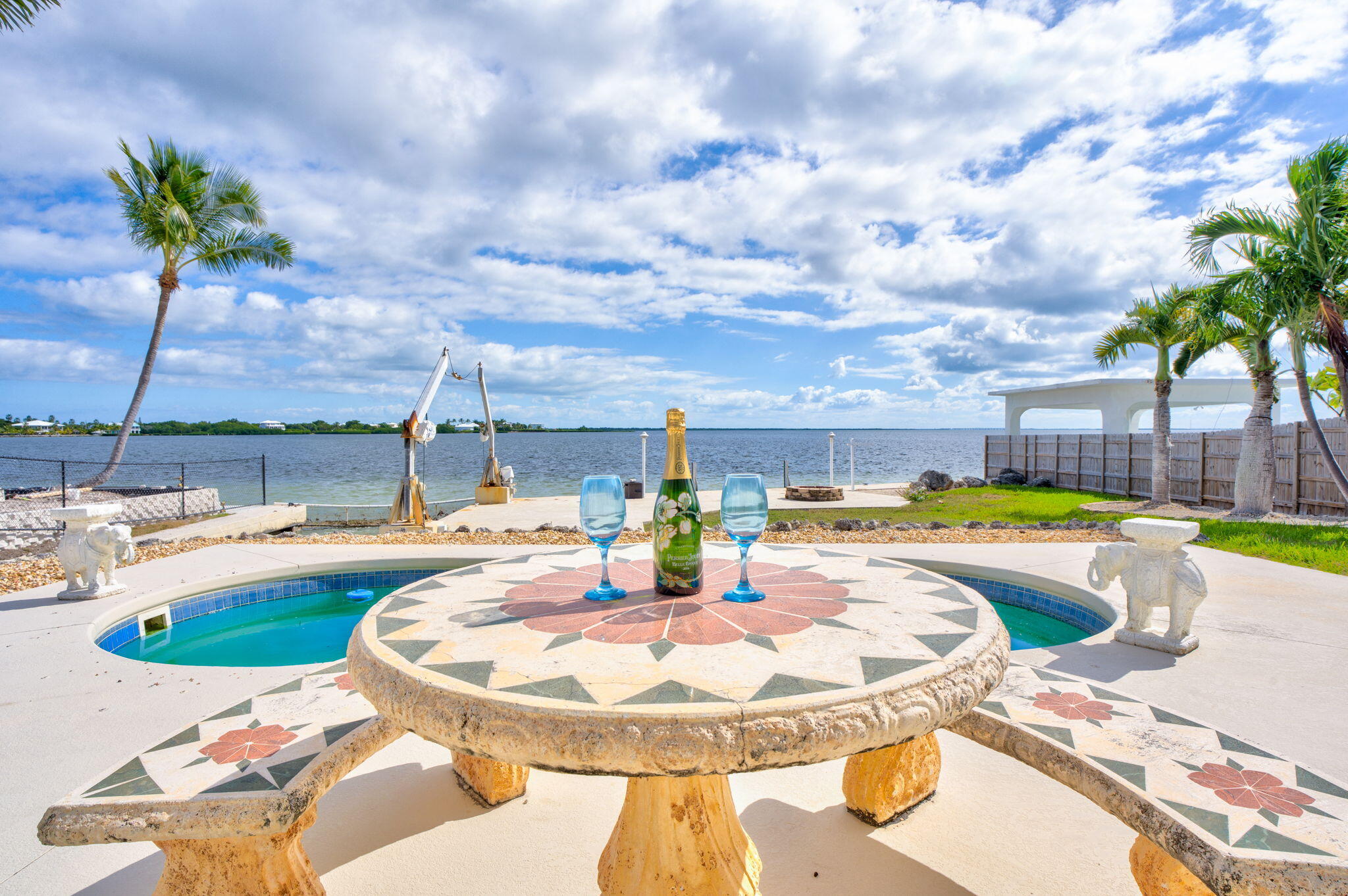 1607 Sunrise Drive — photo