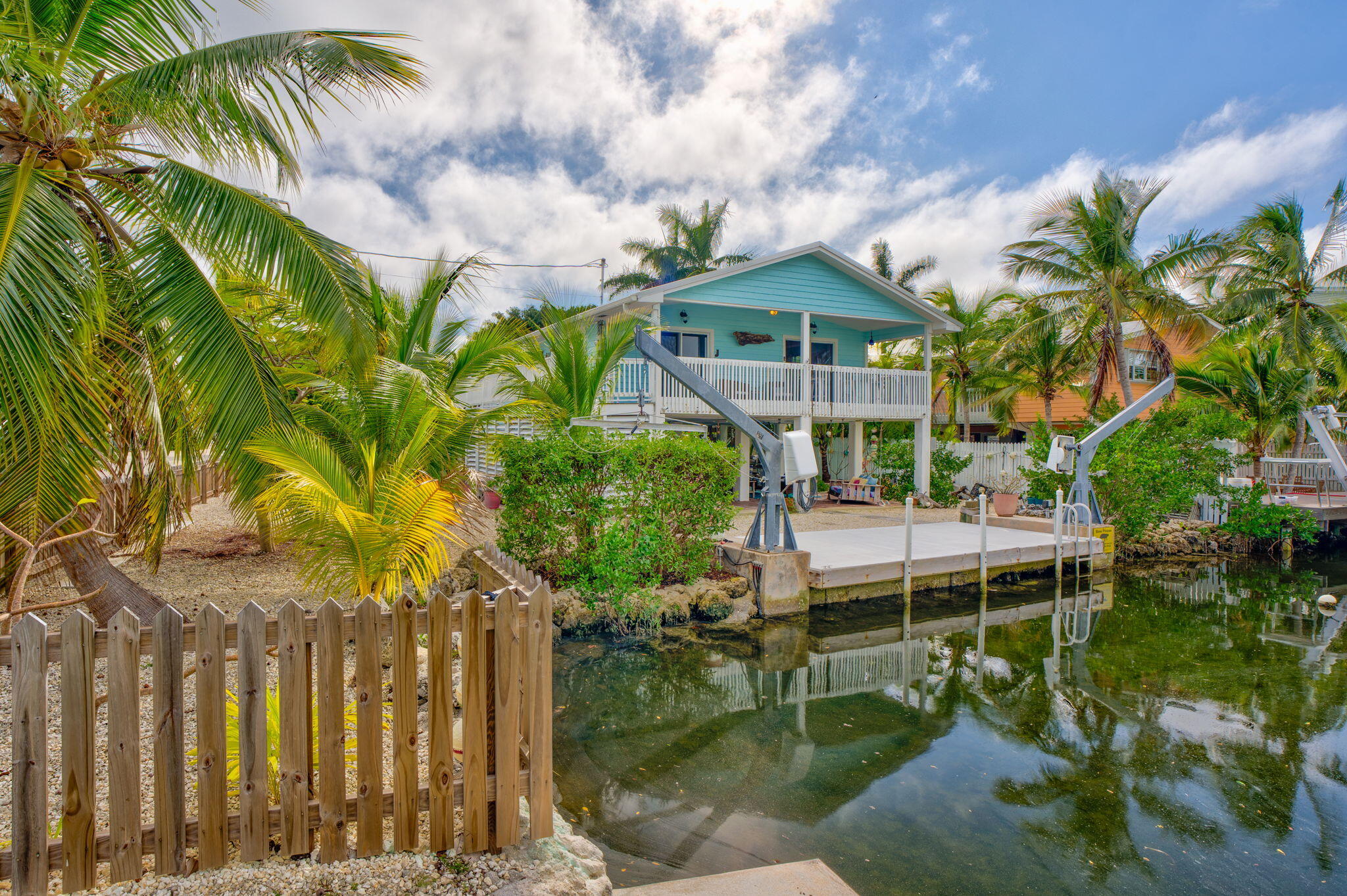 420 W Indies Drive — photo