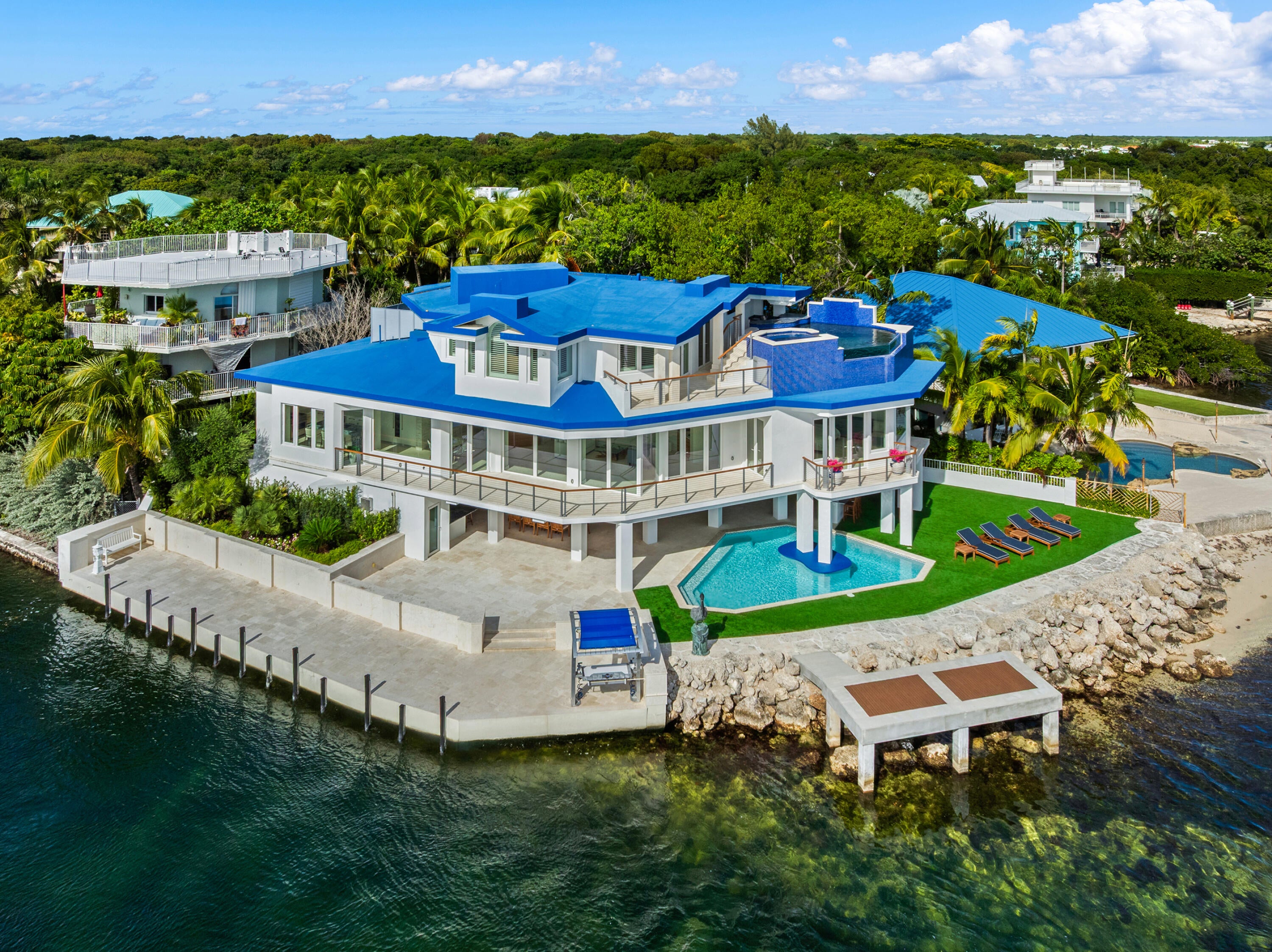 180 Pompano Drive — photo