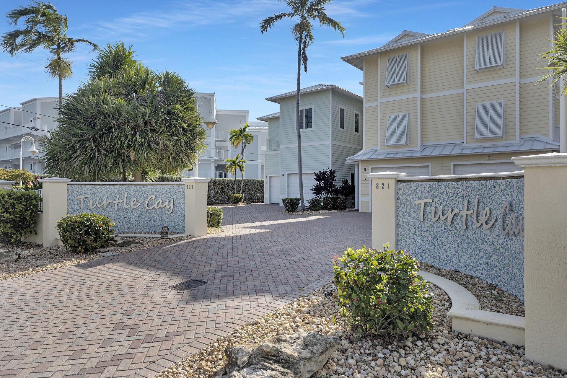 821 W Ocean Drive 3 — photo