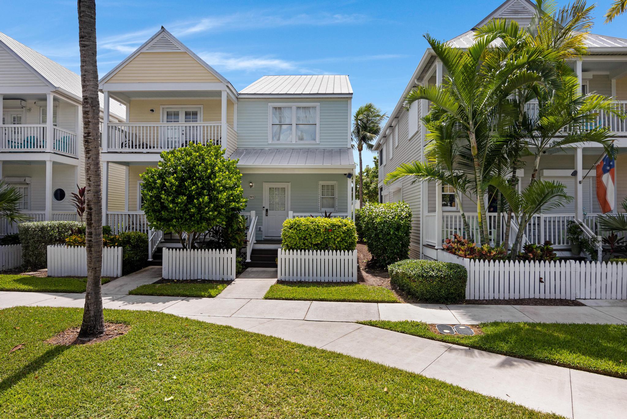 7075 Hawks Cay Boulevard — photo
