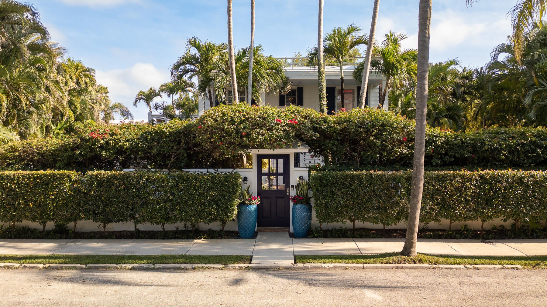 906 Johnson Street — photo