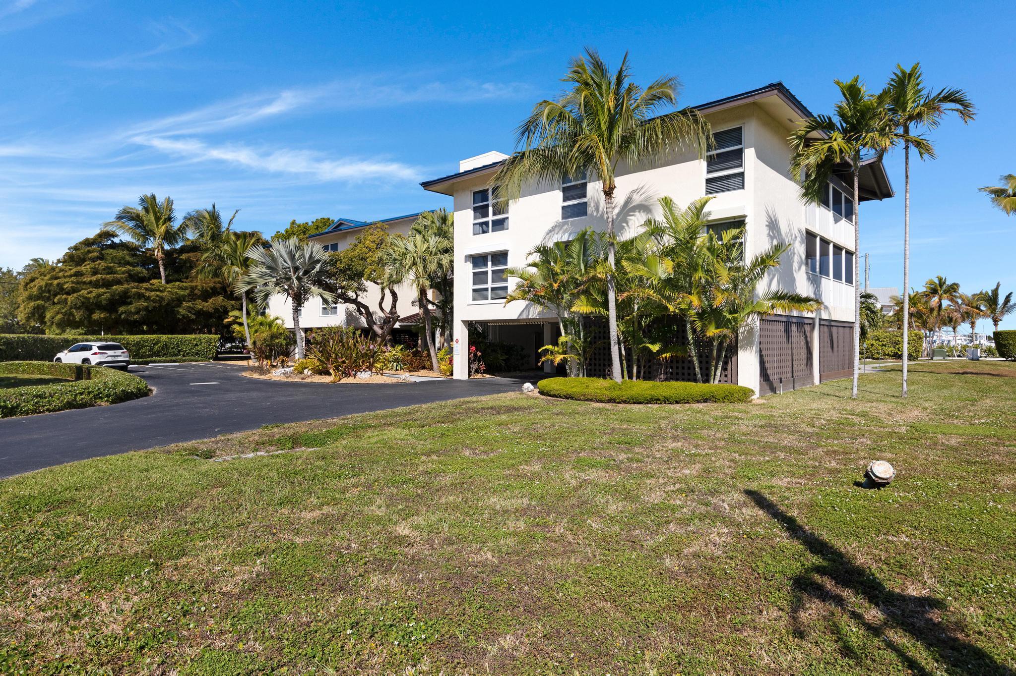 8204 Marina Villas Drive — photo