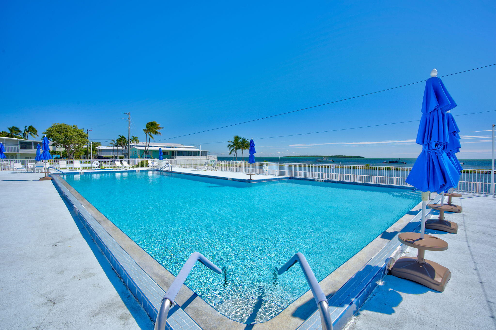 902 S Ruby Drive, Key Largo, FL 33037 — photo 2