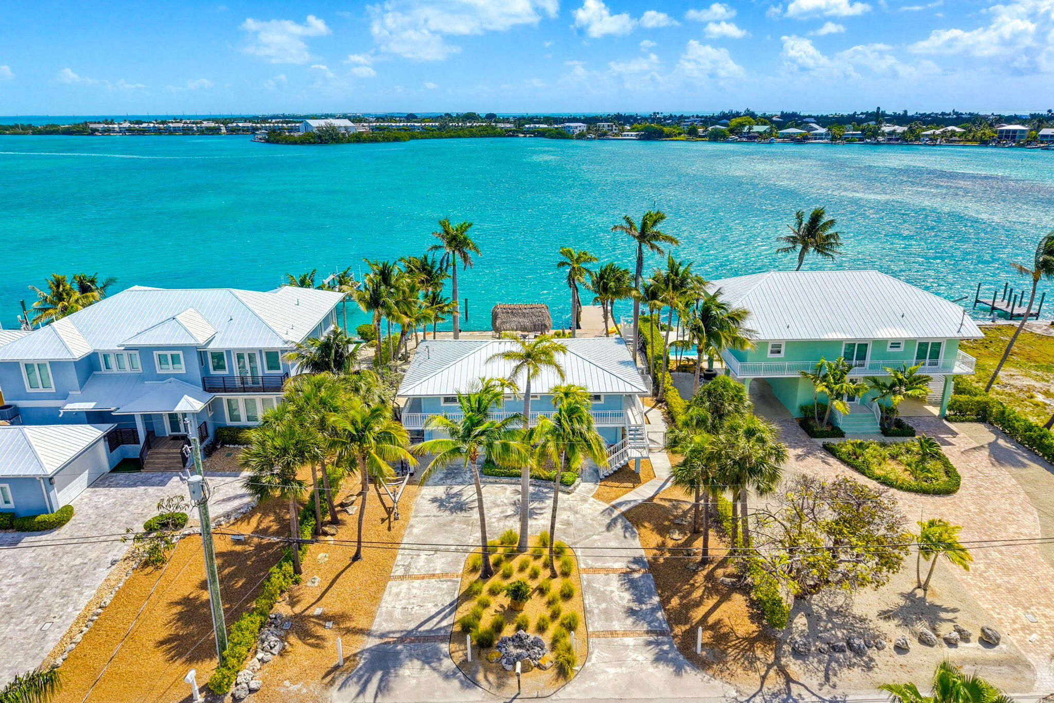 425 Harbour Drive — photo