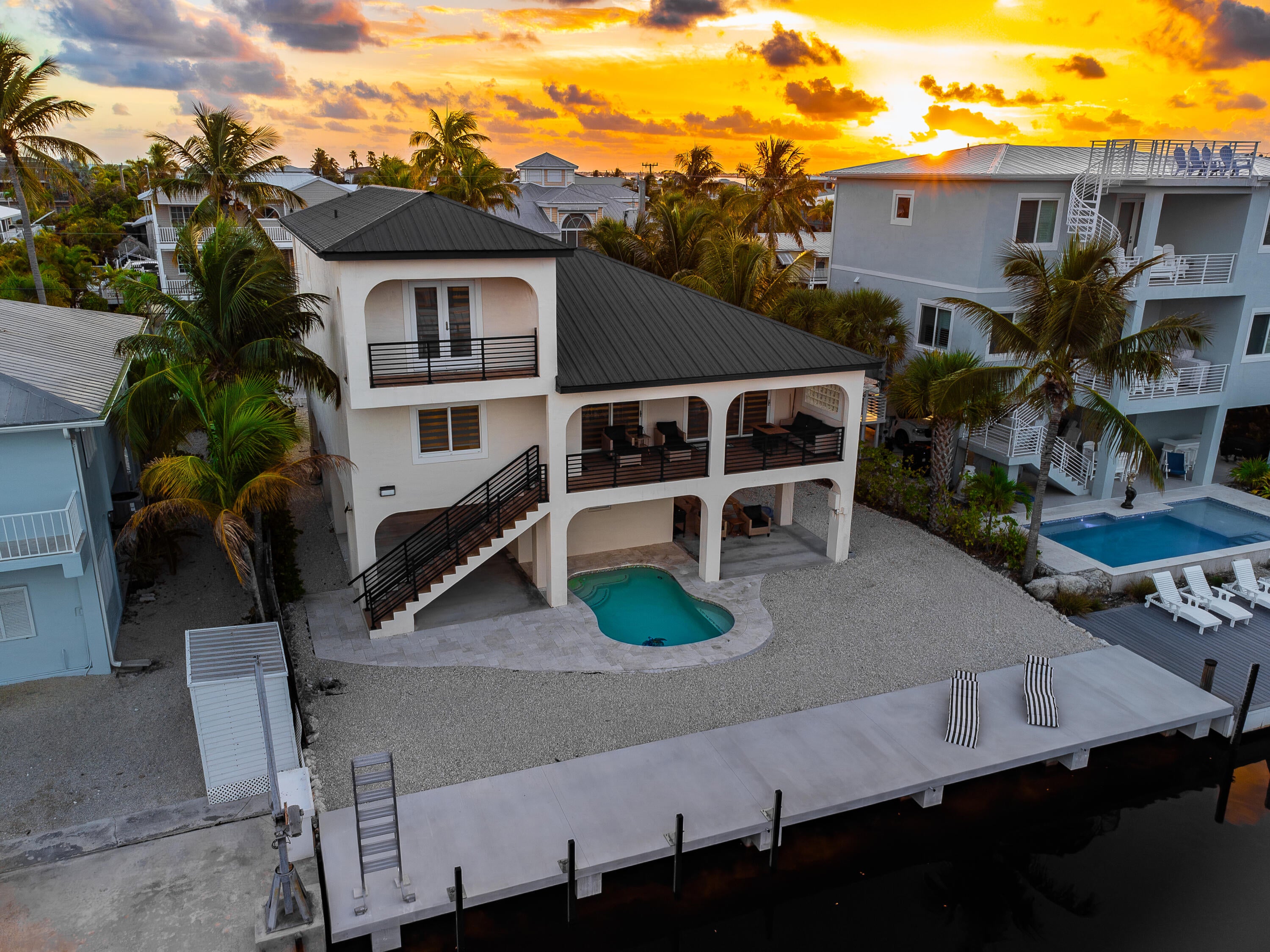 937 Gulf Drive — photo