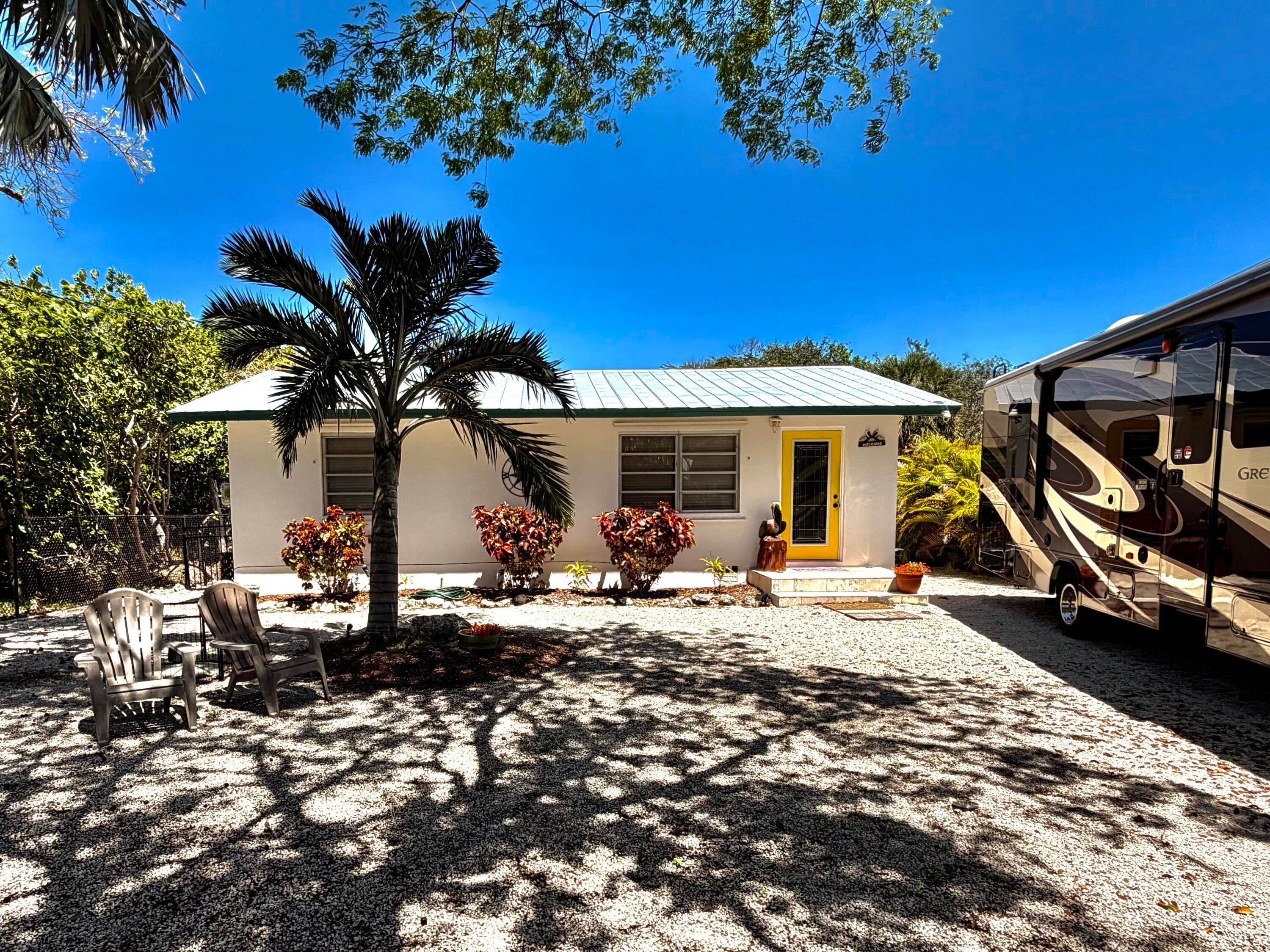 30375 Oleander Boulevard — photo