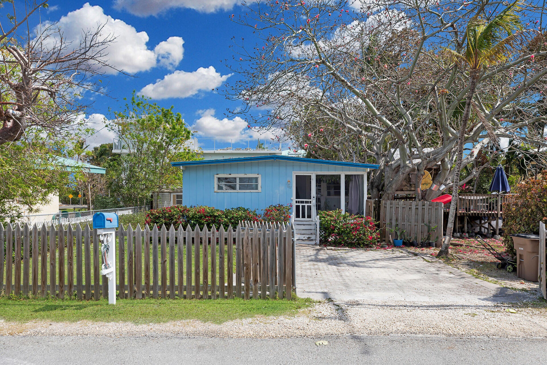 107 Tavern Drive — photo