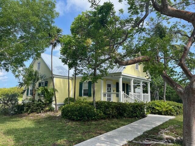 1 Golf Club Drive — photo