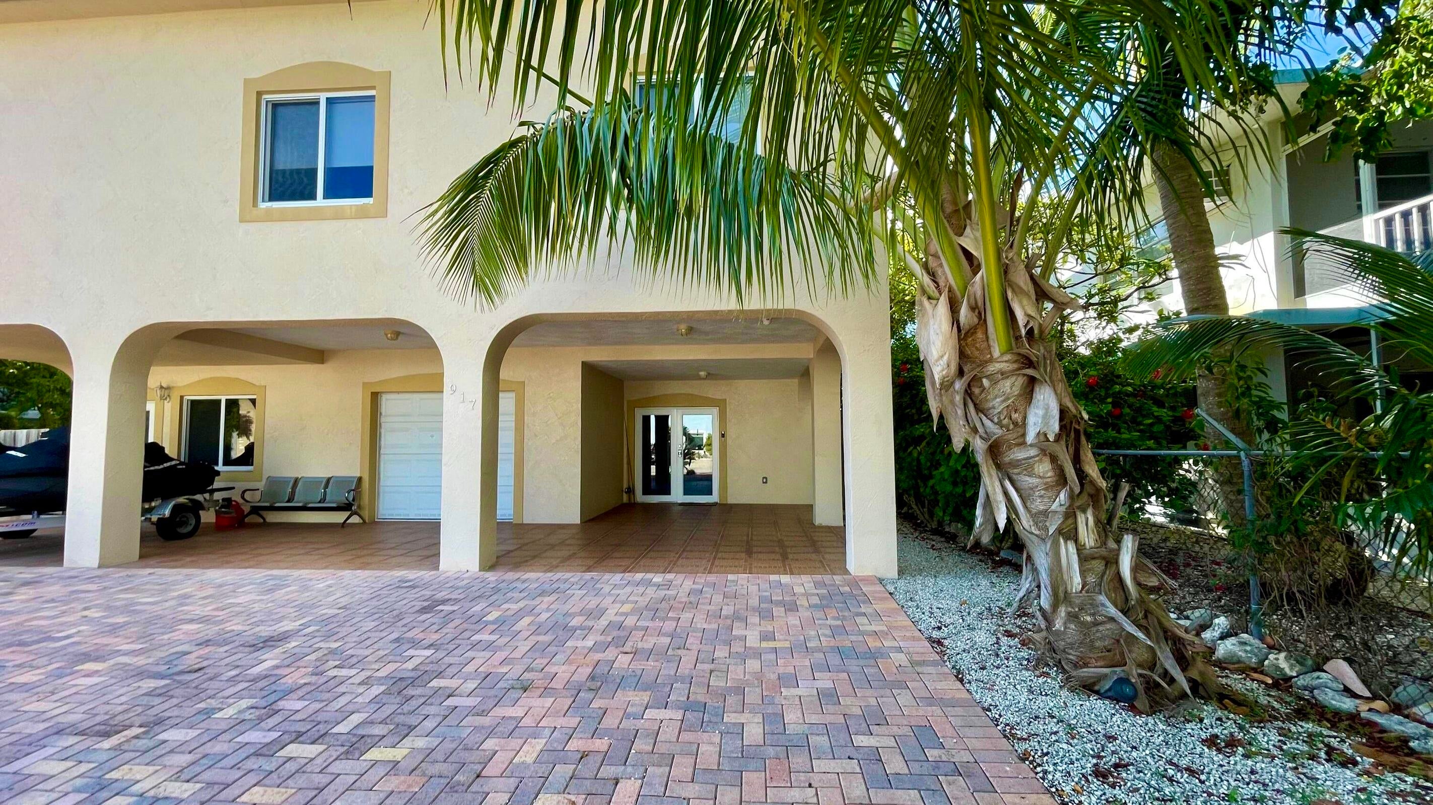 917 Red Bird Road — photo