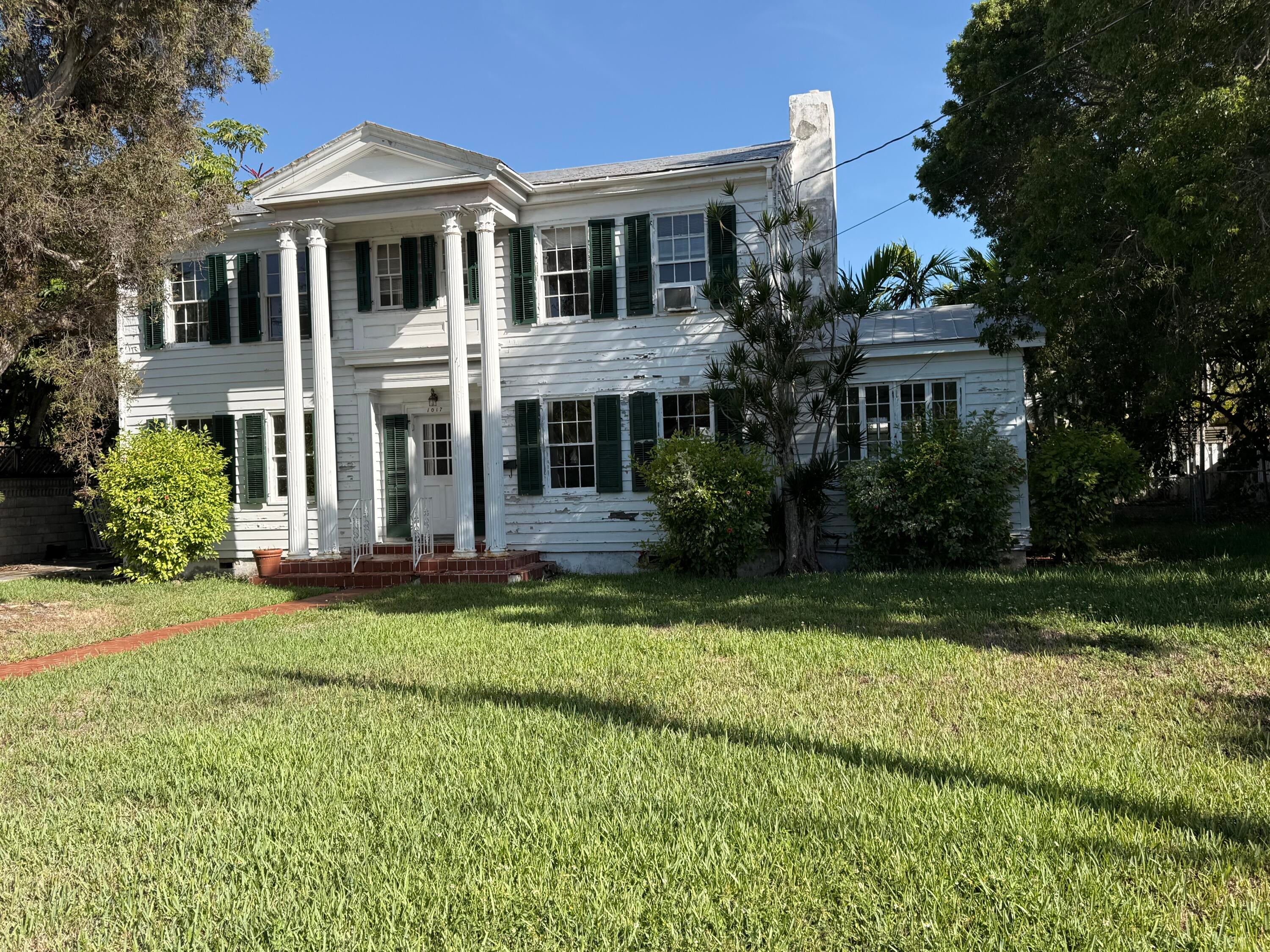 1017 Washington Street — photo