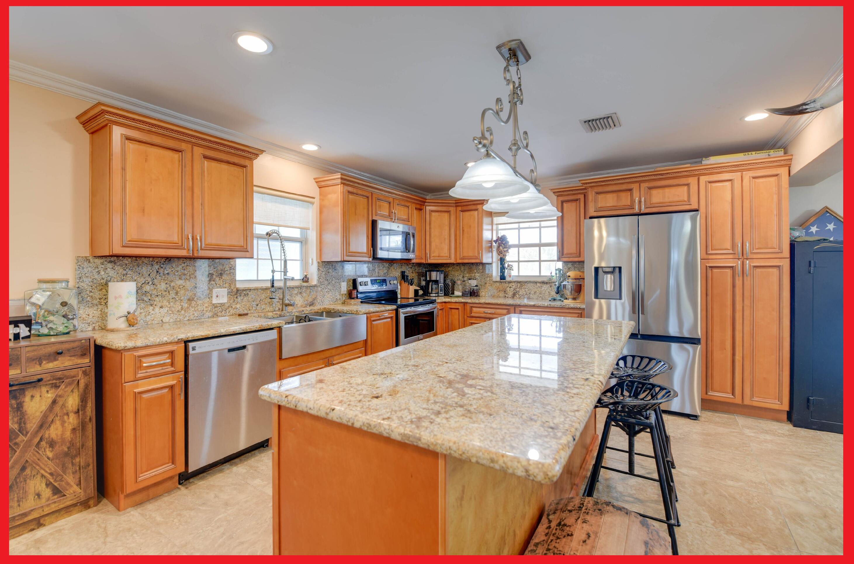 706 E Caribbean Drive — photo