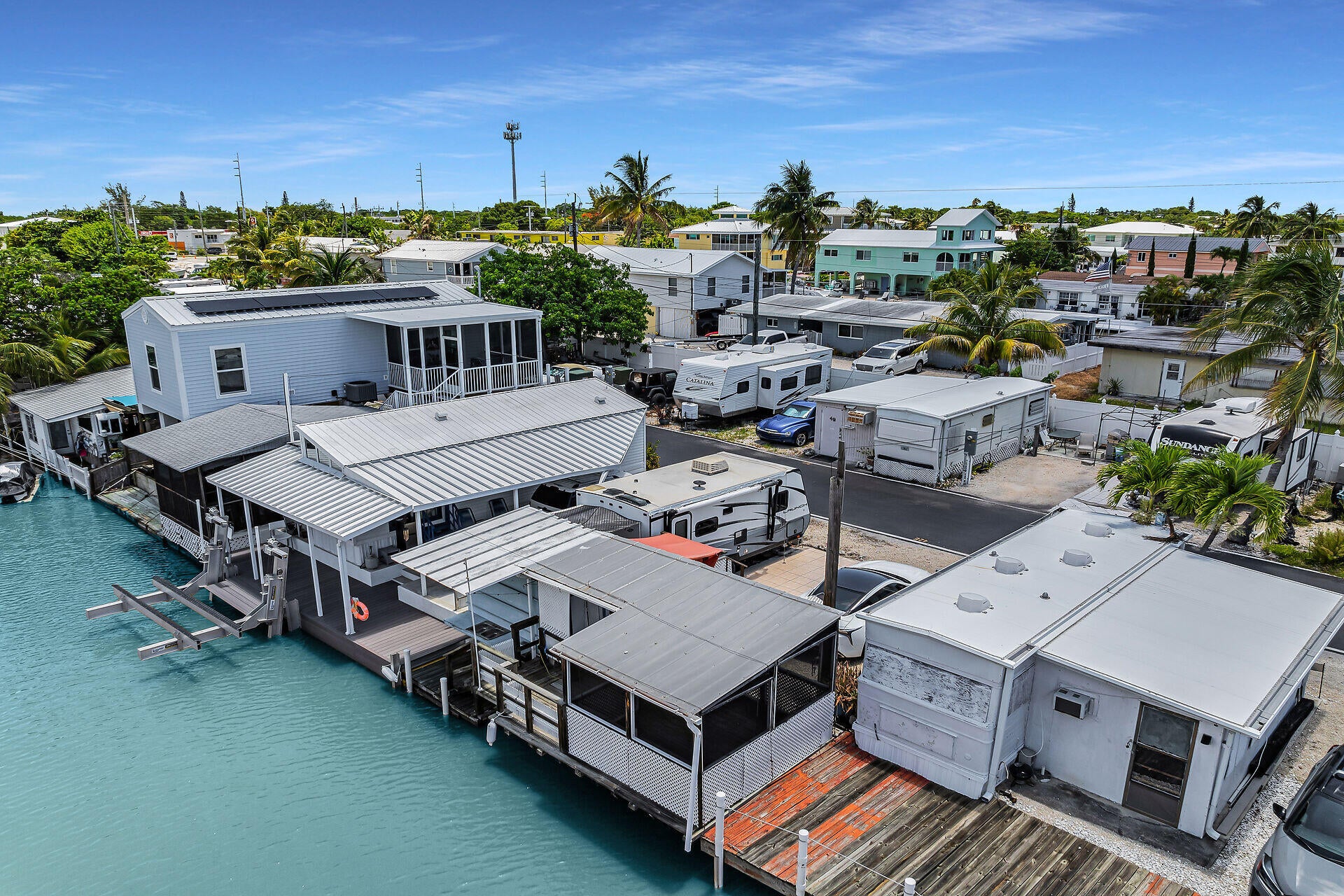 6099 Overseas Highway 42E — photo