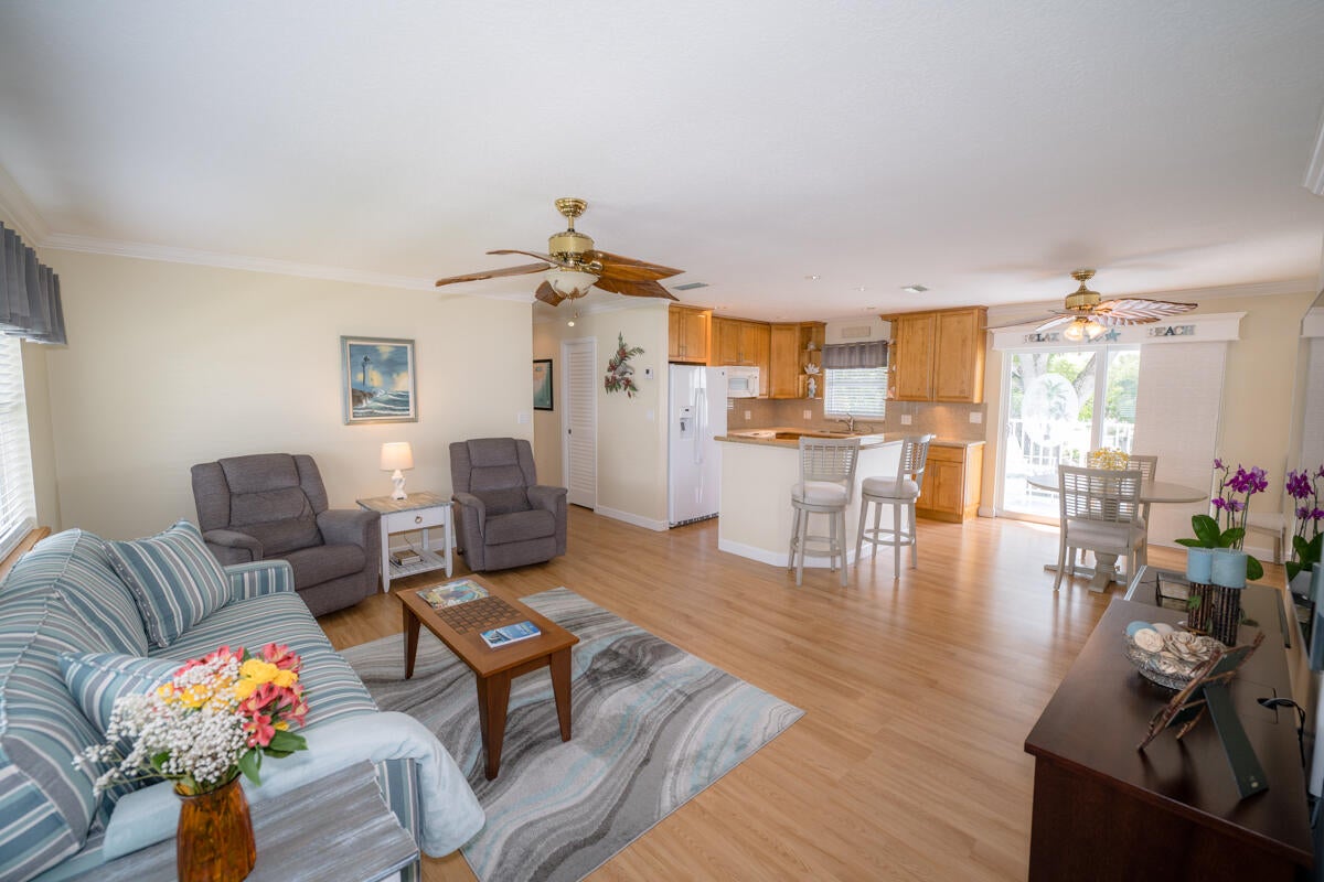 40 High Point Road 703 — photo