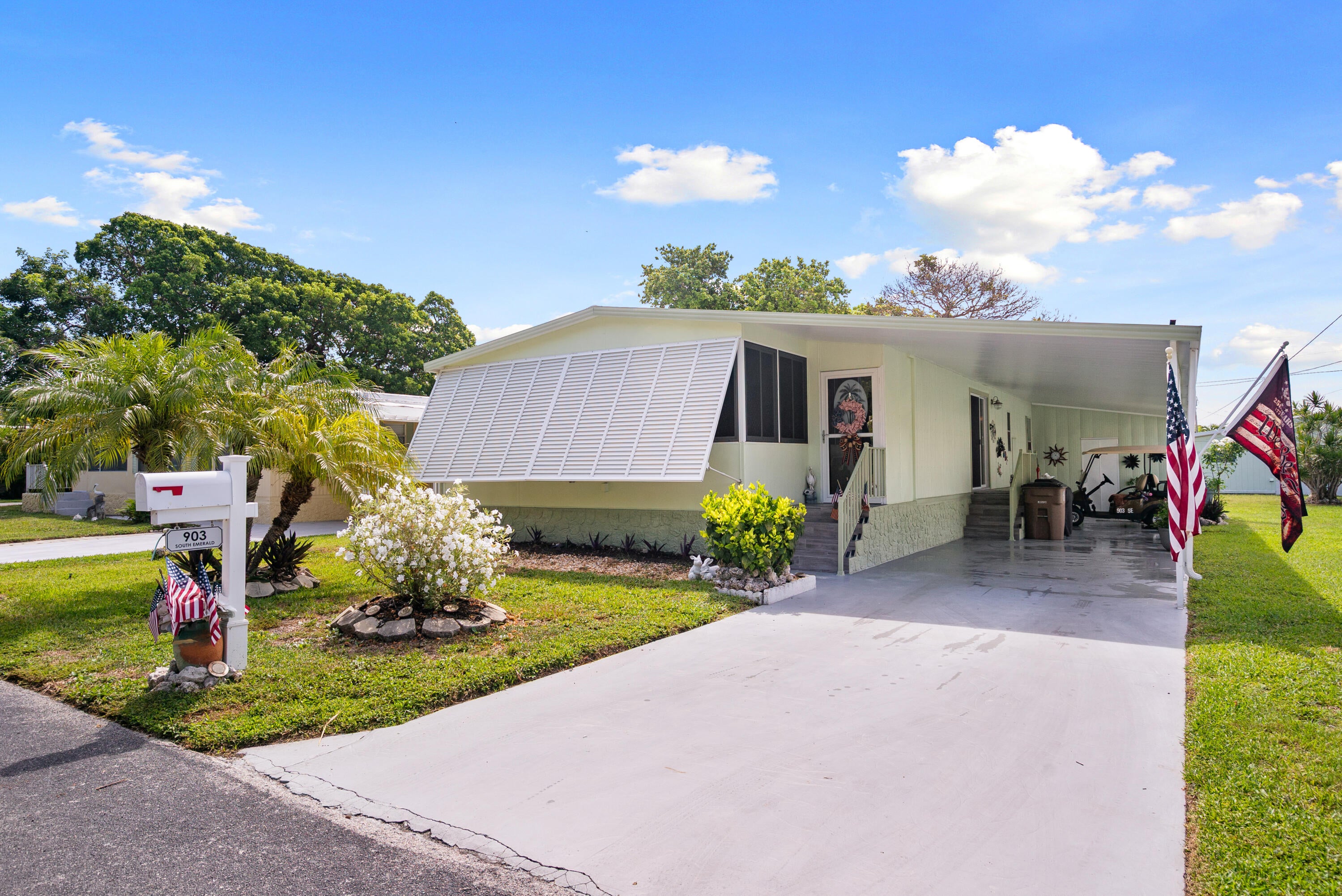 903 S Emerald Drive — photo