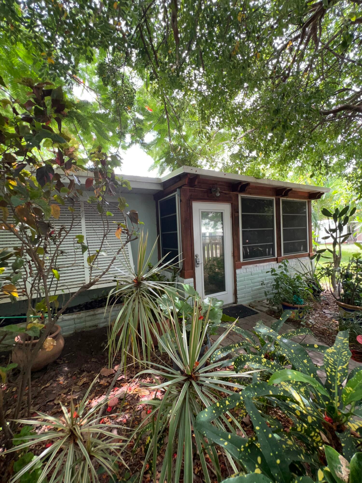 2240 Harbor Drive — photo