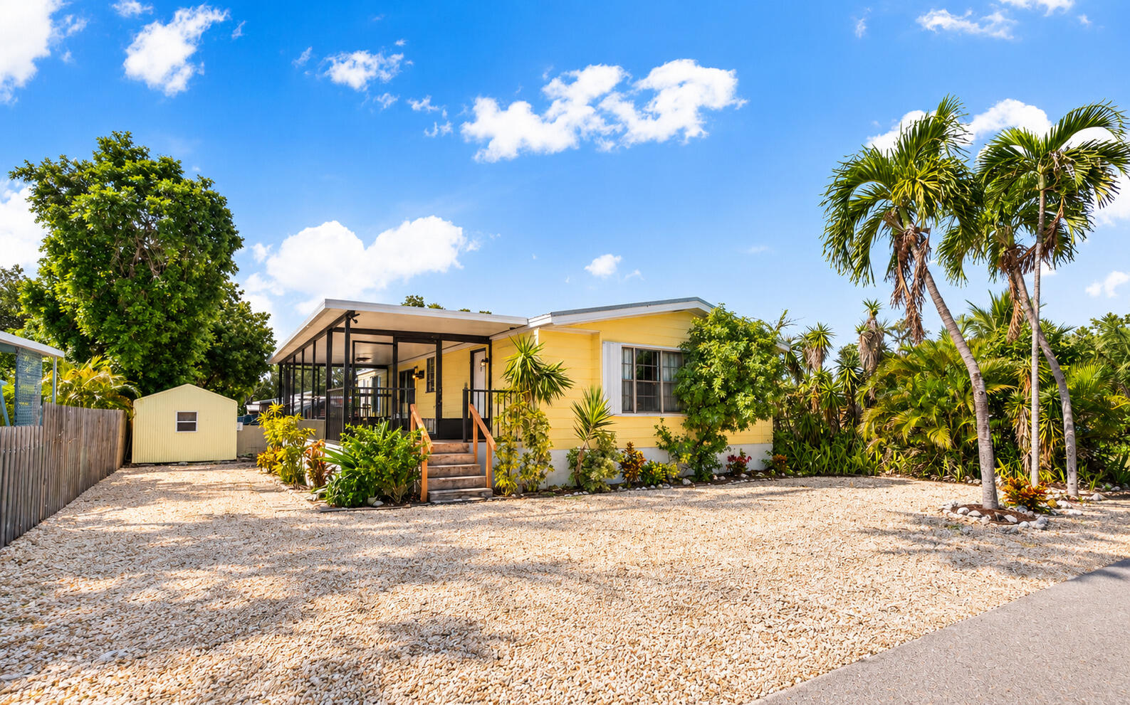 252 Oleander Drive — photo