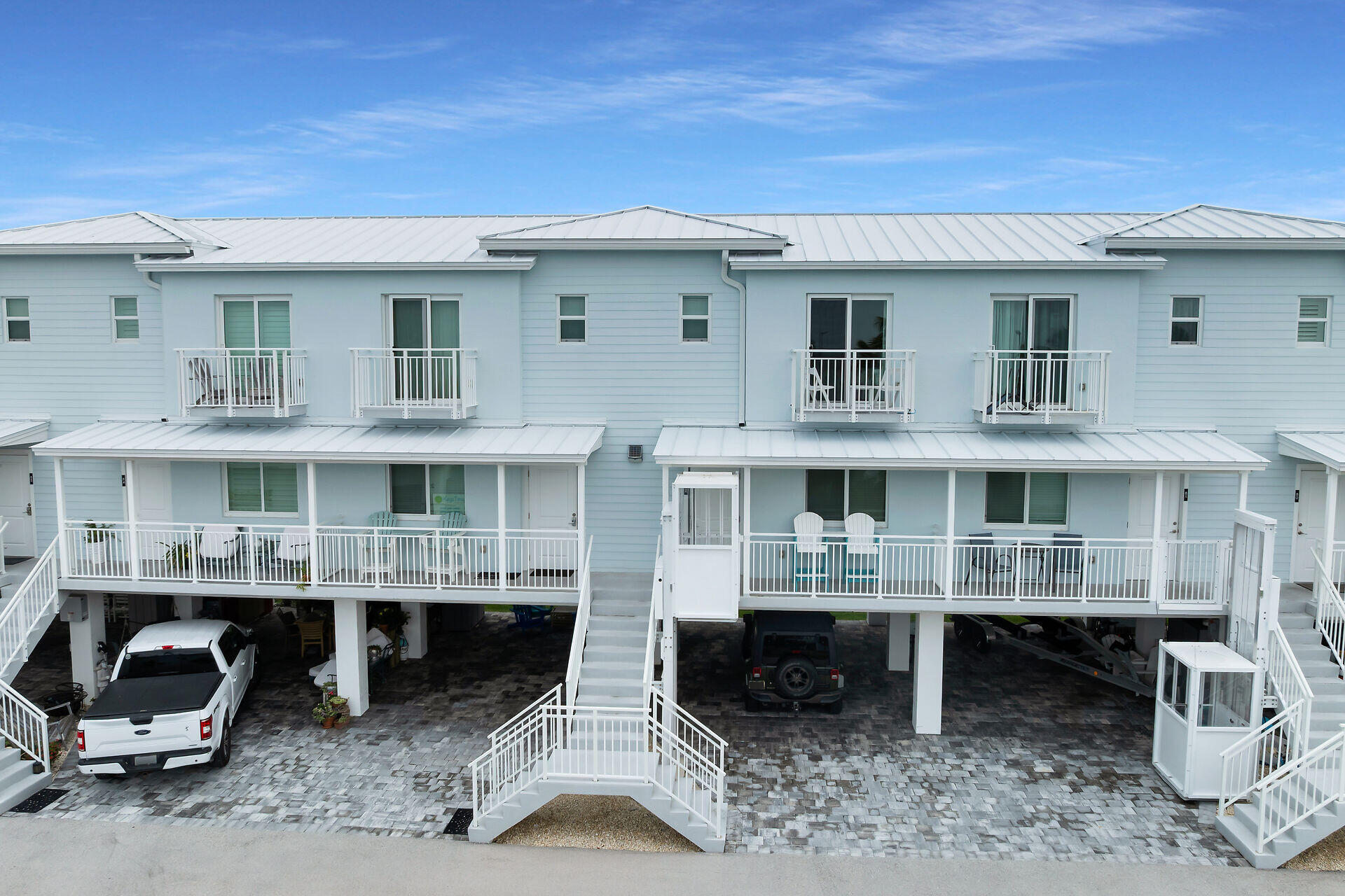 10877 Overseas Highway 82 — photo