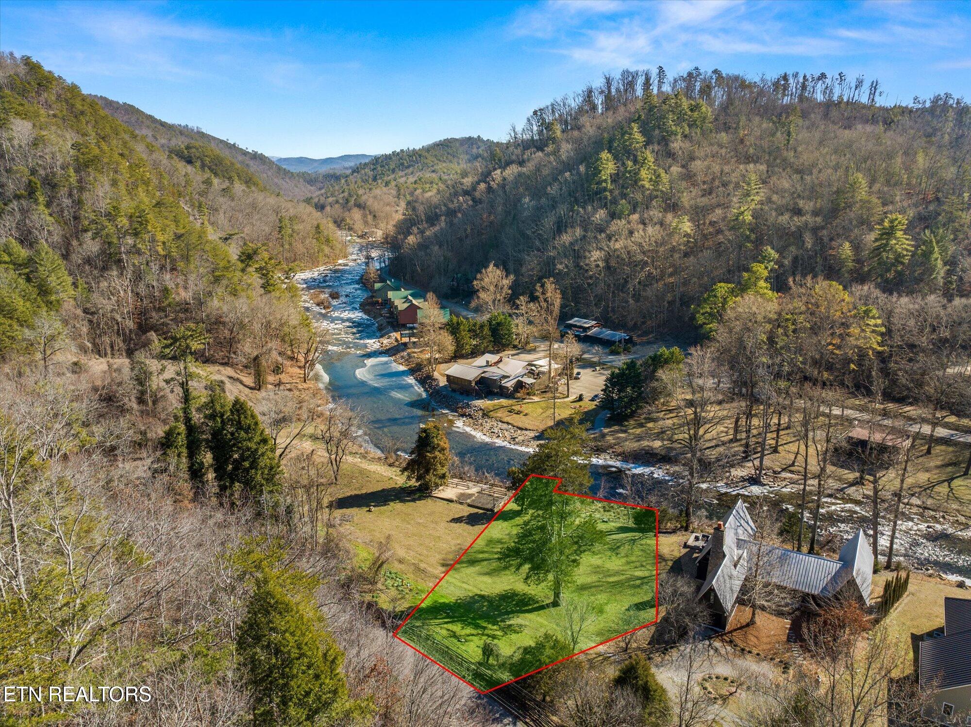 264 Rafter Rd, Tellico Plains, TN 37385 — photo 3