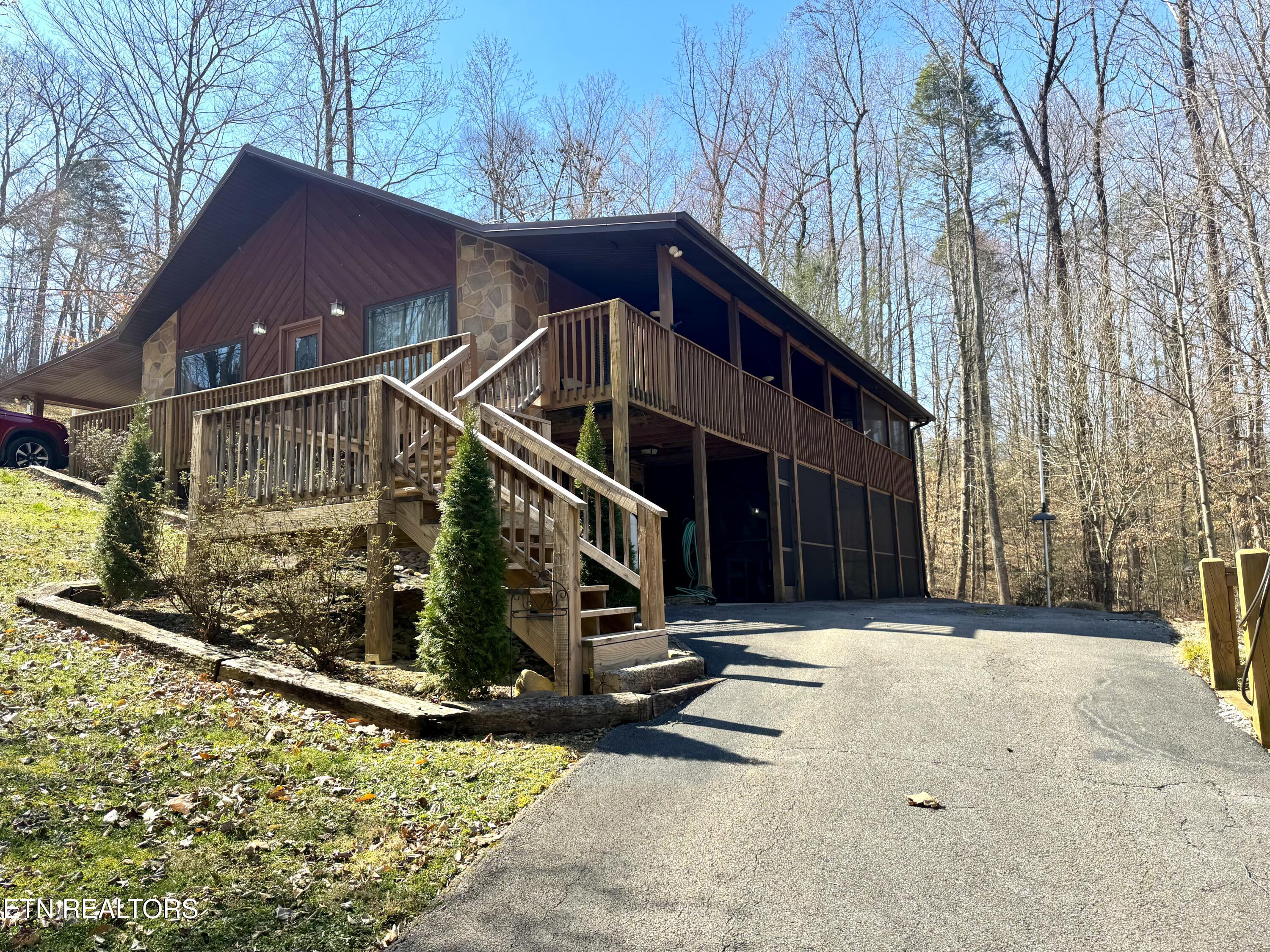 320 Muscadine Court — photo