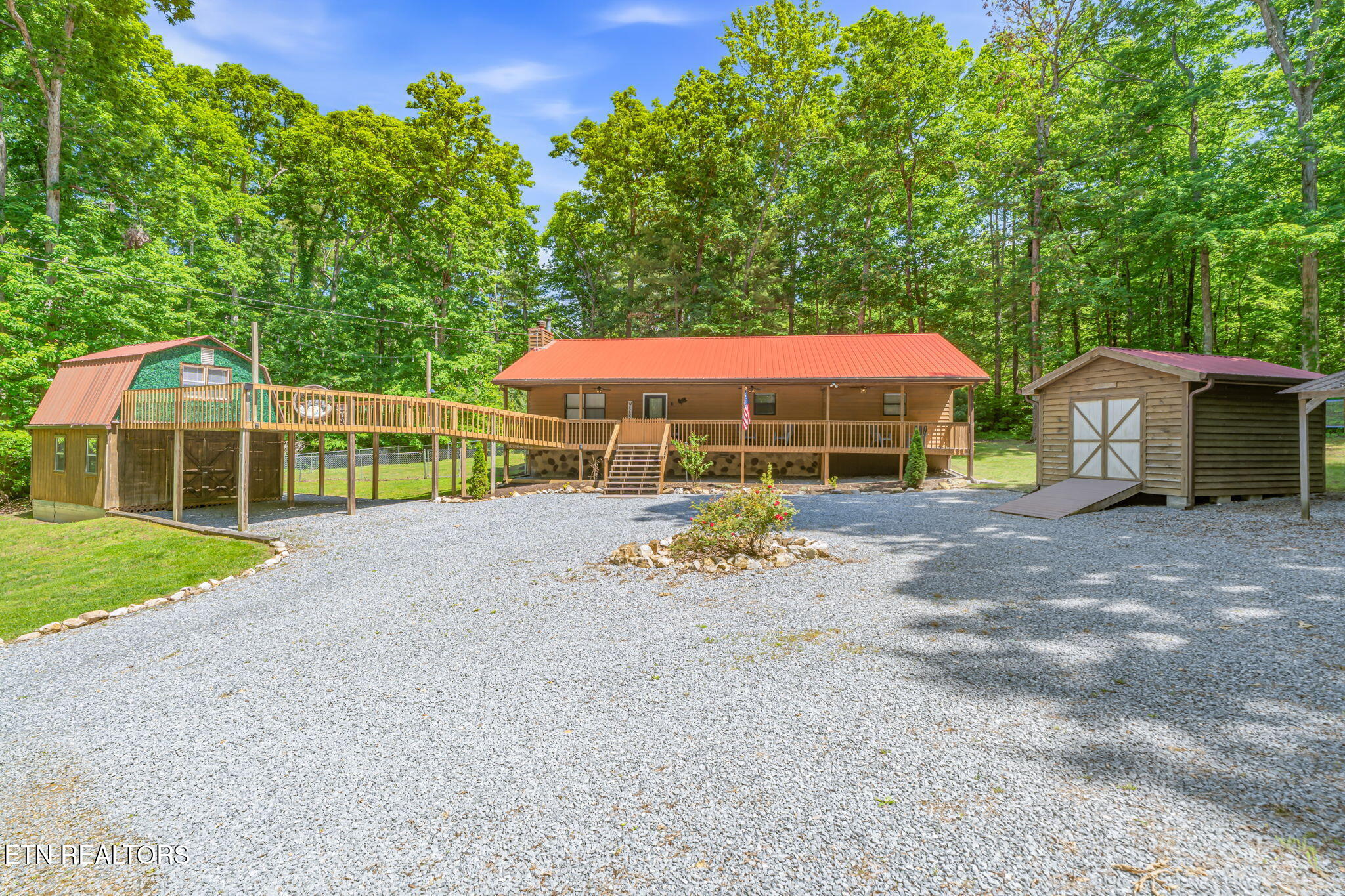 3394 Laurelwood Rd — photo