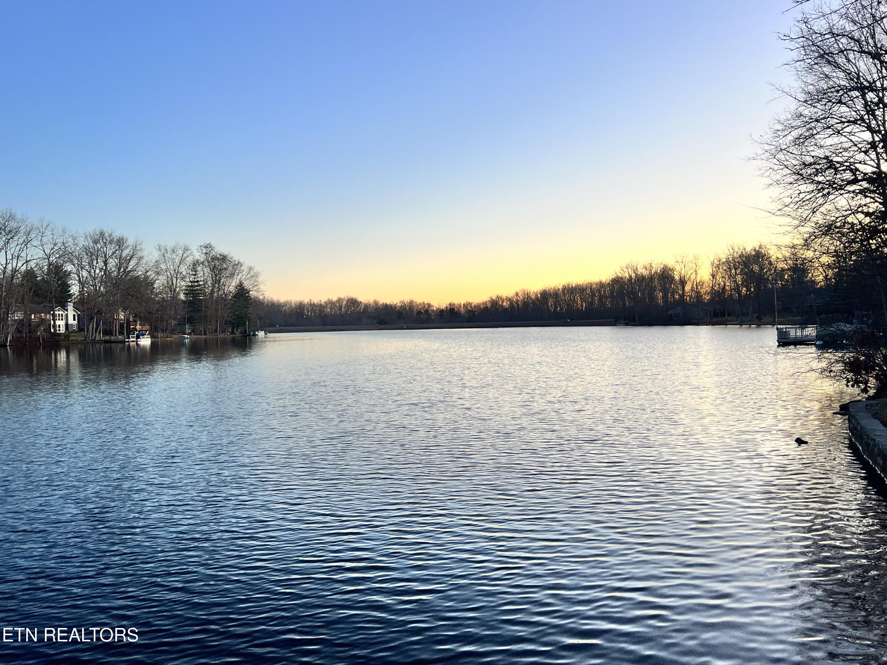 124 Canterbury Drive — photo