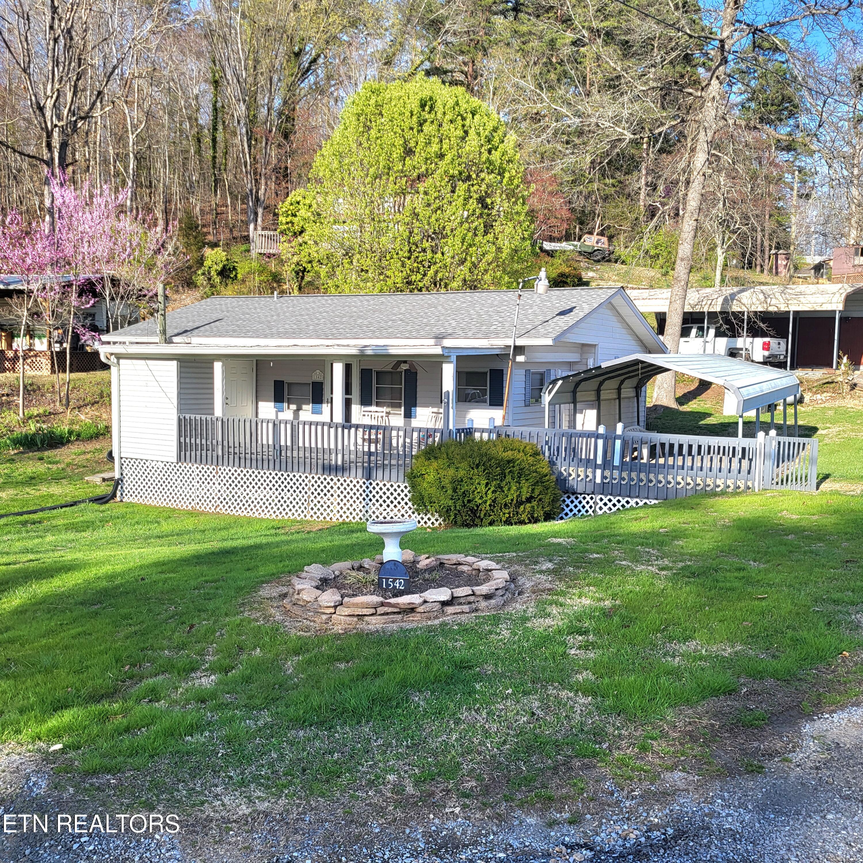 1542 Millstone Beach Rd — photo