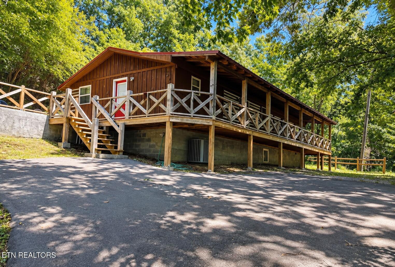 576 Mill Creek Rd — photo