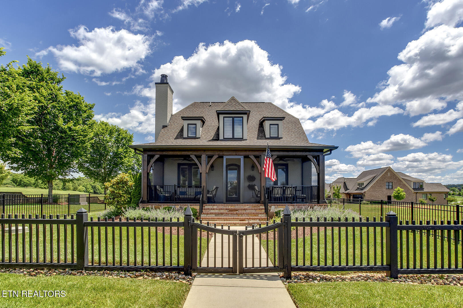 110 E Highlands Circle — photo