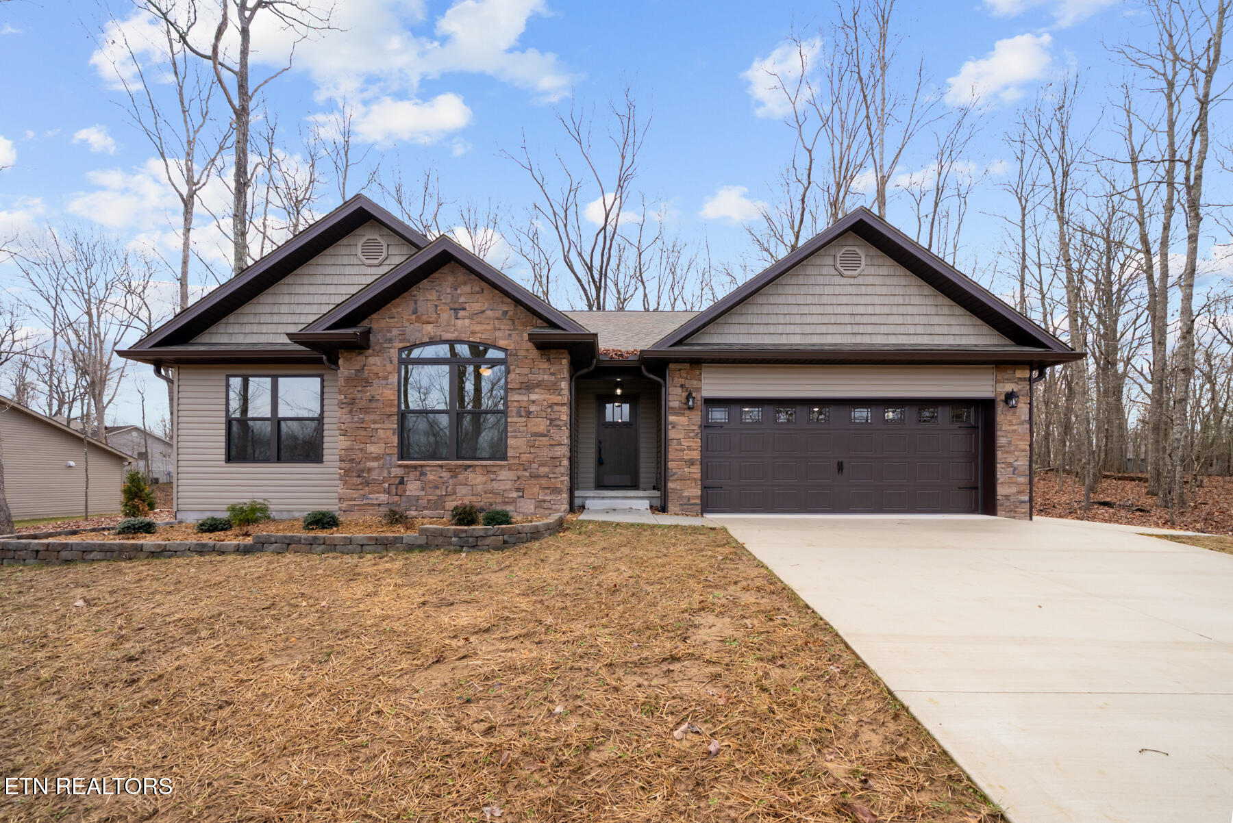 233 Albemarle Circle — photo