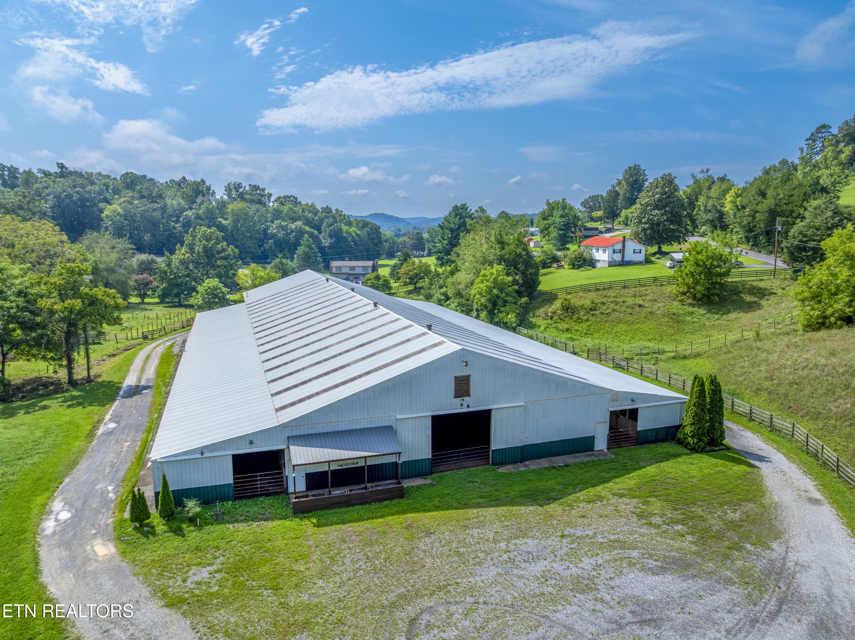 500 Miller Rd, Clinton, TN 37716